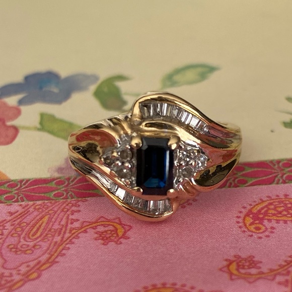 Luxurious Solid 10K Gold Blue Sapphire Natural Baguette Diamonds Ring. - Picture 3 of 9